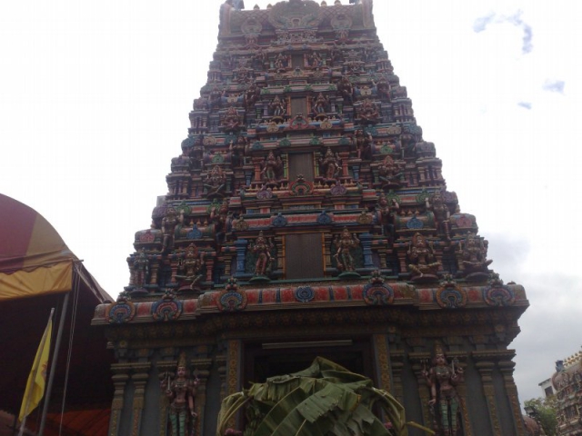 Фото храма Sri Maha Mariamman в Бангкоке