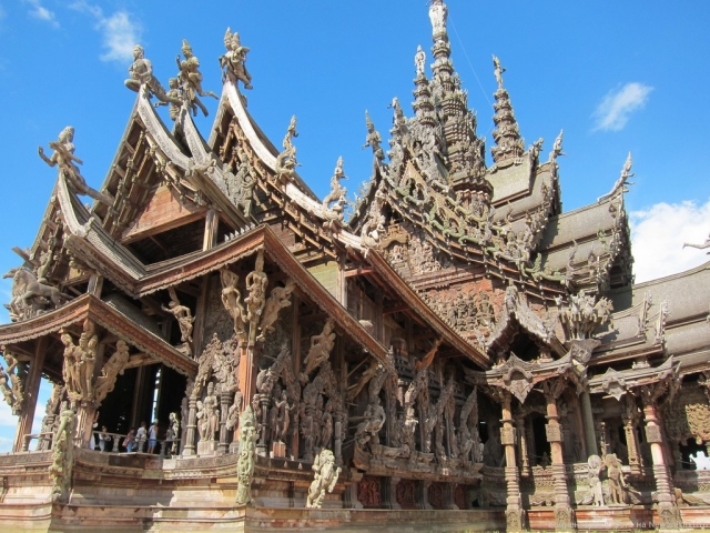 Фото храма истины в Паттайе, Тайланд