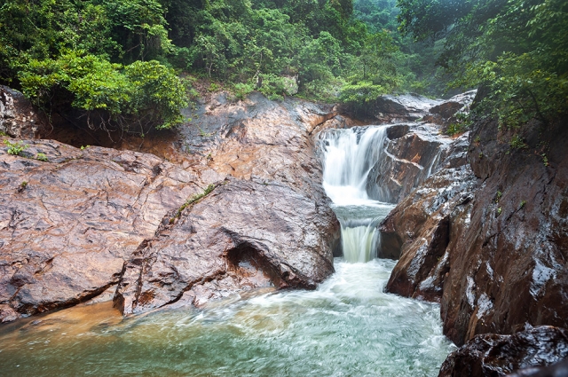 Водопад Тан Майом (Than Mayom Waterfall)